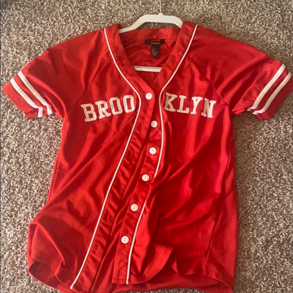 Never worn got it as a present